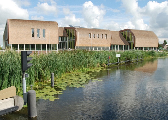 Municipio dal tetto in paglia - Olanda