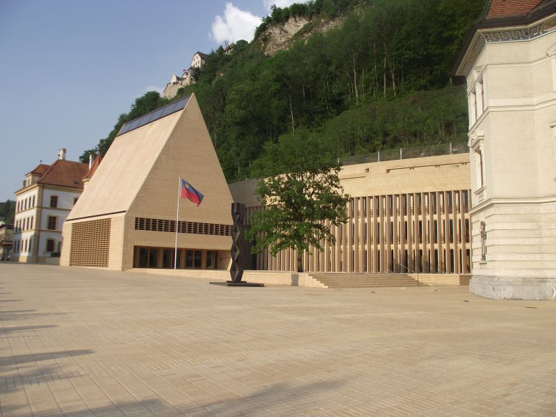 Palazzo del Parlamento del Liechtenstein Palazzo del Parlamento del Liechtenstein