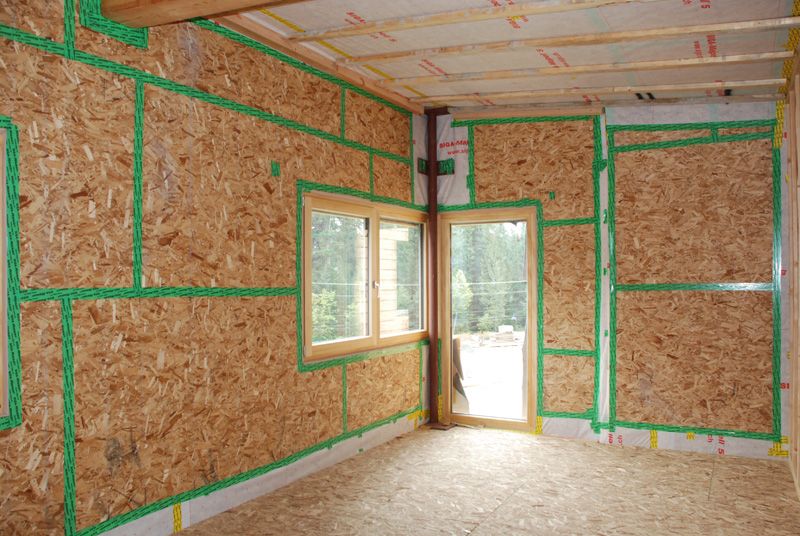 Interno di una casa prefabbricata in legno