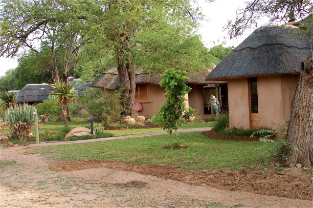 logges case ecosostenibili in africa