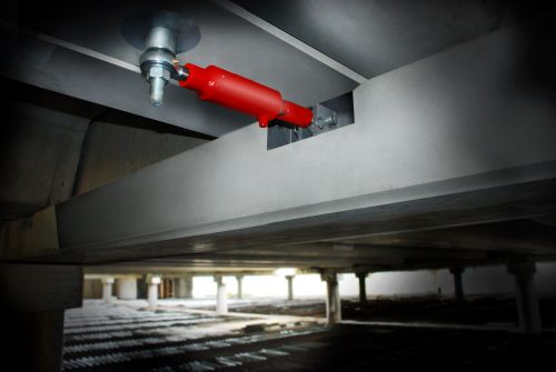 Utilizzo di giunto antisismico nella realizzazione di parcheggio multipiano (BG) Giunto antisismico realizzato da Moretti spa