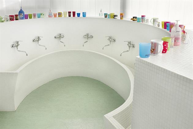 Scuola Busta, bagno