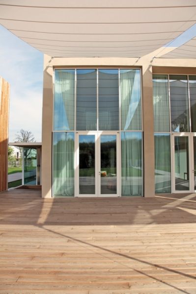 Biocasa 82, il portico