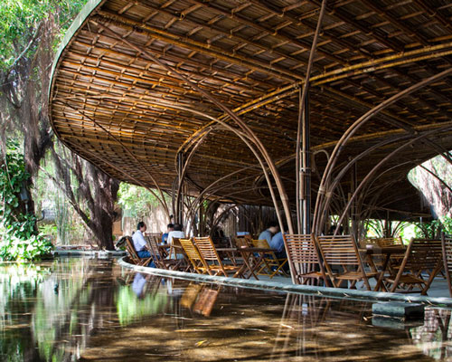 Kontum Indochine Café_Kontum_Vietnam_Studio associato Vo Trong Nghia Kontum Indochine Café_Kontum_Vietnam_Studio associato Vo Trong Nghia