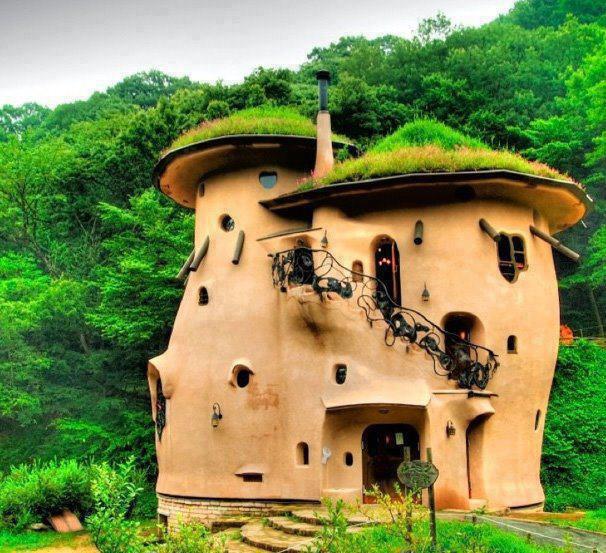 Una Cob House di Vancouver