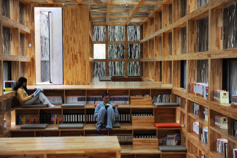 Interno della biblioteca