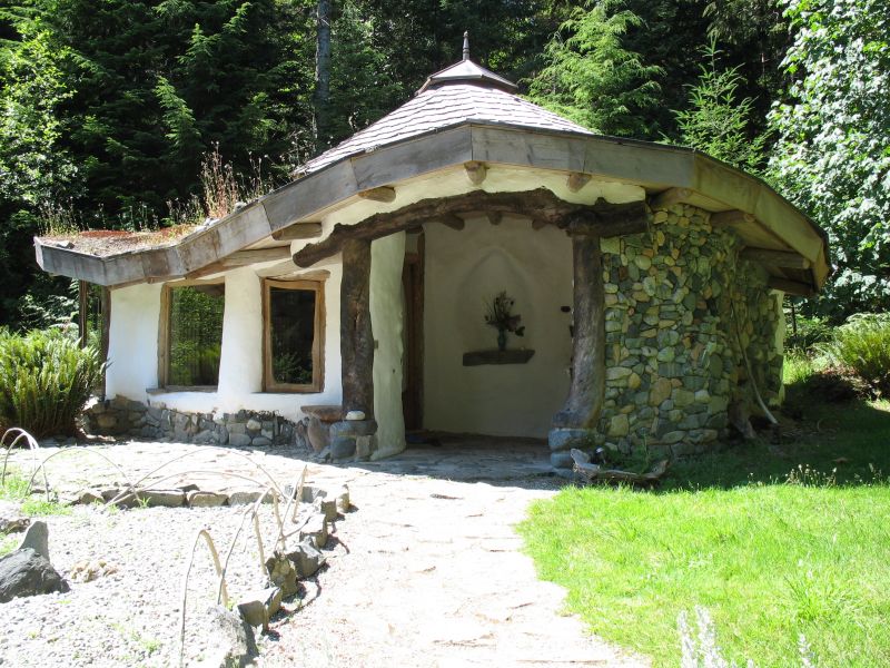 Una bella e particolare Cob House