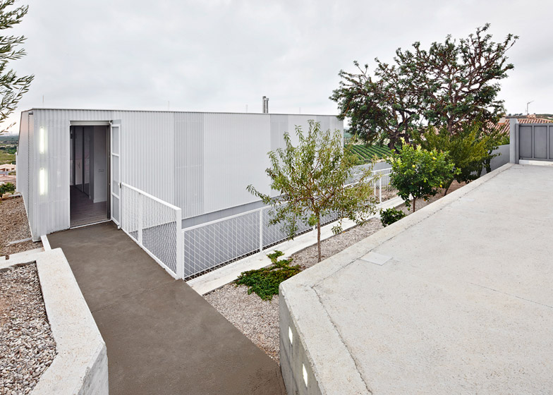 Seasonless House L'ingresso della casa
