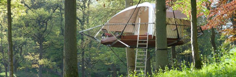 Dom'Up, la casetta sospesa tra gli alberi